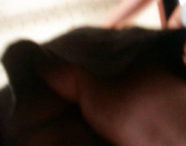 25P PHOTOS VOLEES : SOUS SA JUPE ELLE EST SANS CULOTTE ! ...