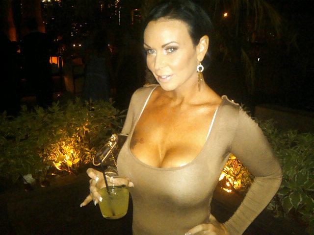 25P Renee: Fake Titted Tattooed Bimbo