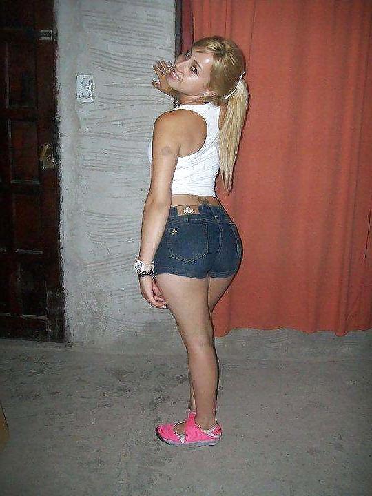 25P Queens in Jeans LV