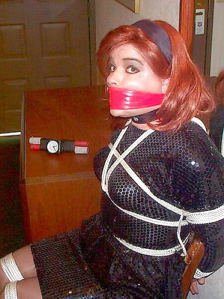 25P SEXY CDS AND TVS ALL TIED UP