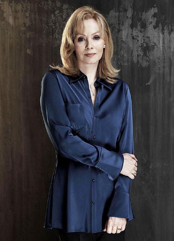 4P Jean Smart