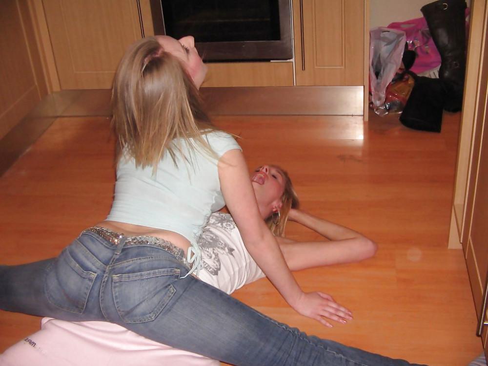 25P Queens in Jeans CCXX