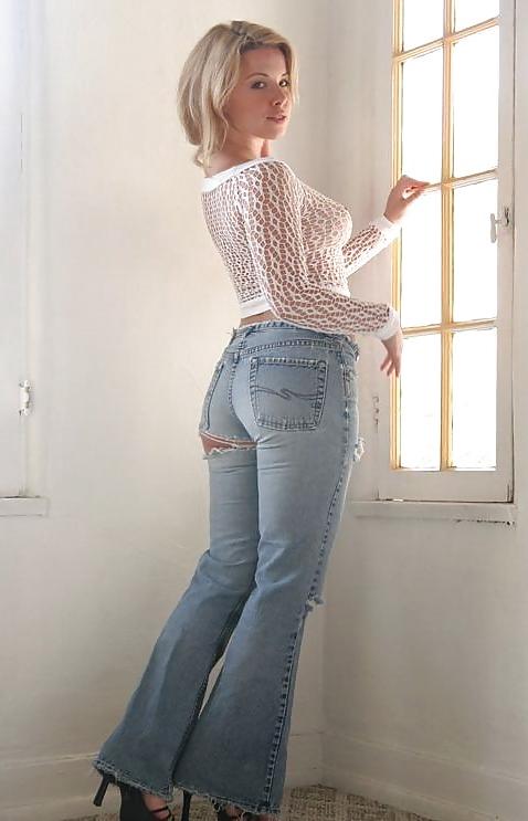 25P Queens in Jeans CLXXXIII