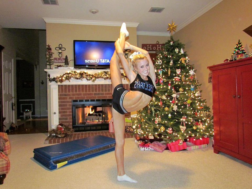 14P That's why we love cheerleaders !