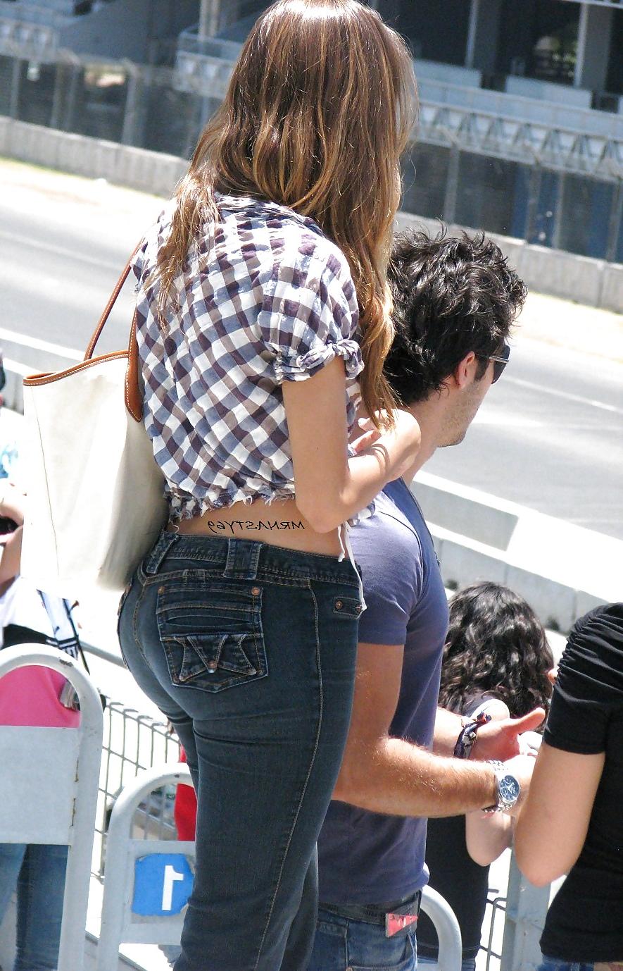 25P Wife In Tight Jeans #12