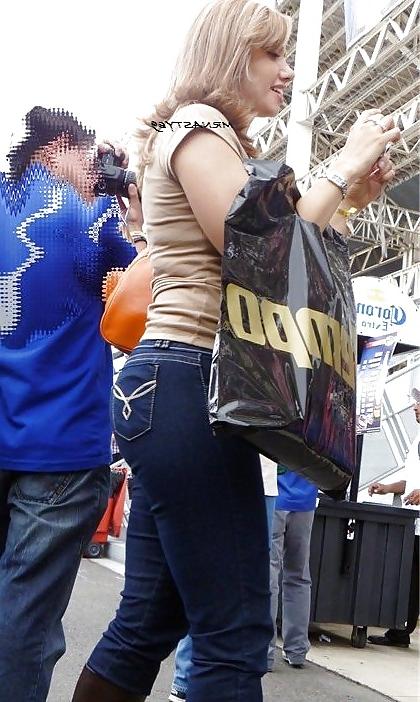 25P Wife In Tight Jeans #12