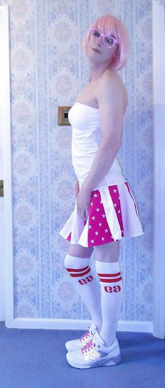 25P Tranny Pretty Kitty Cheerleader Teil 1
