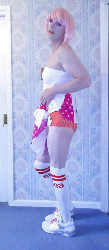 25P Tranny Pretty Kitty Cheerleader Teil 1