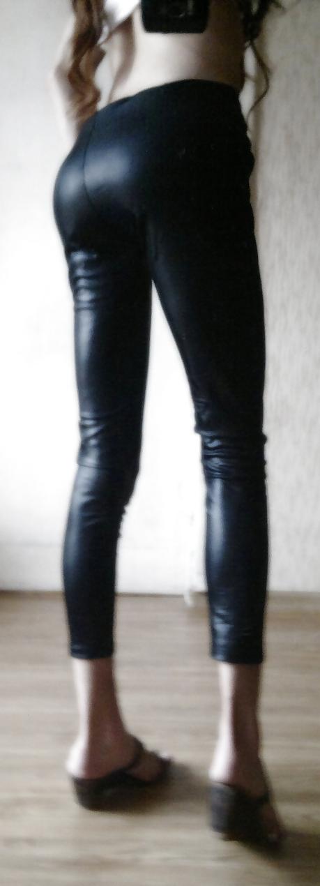 16P Tight leggings and jeans