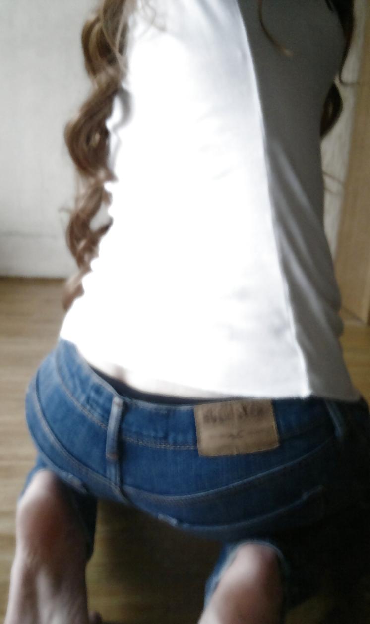 16P Tight leggings and jeans