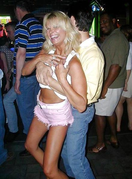 25P Public fun with sluts