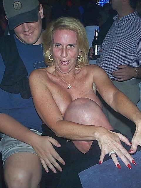 25P Public fun with sluts