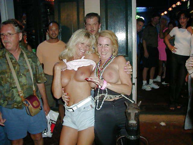 25P Public fun with sluts