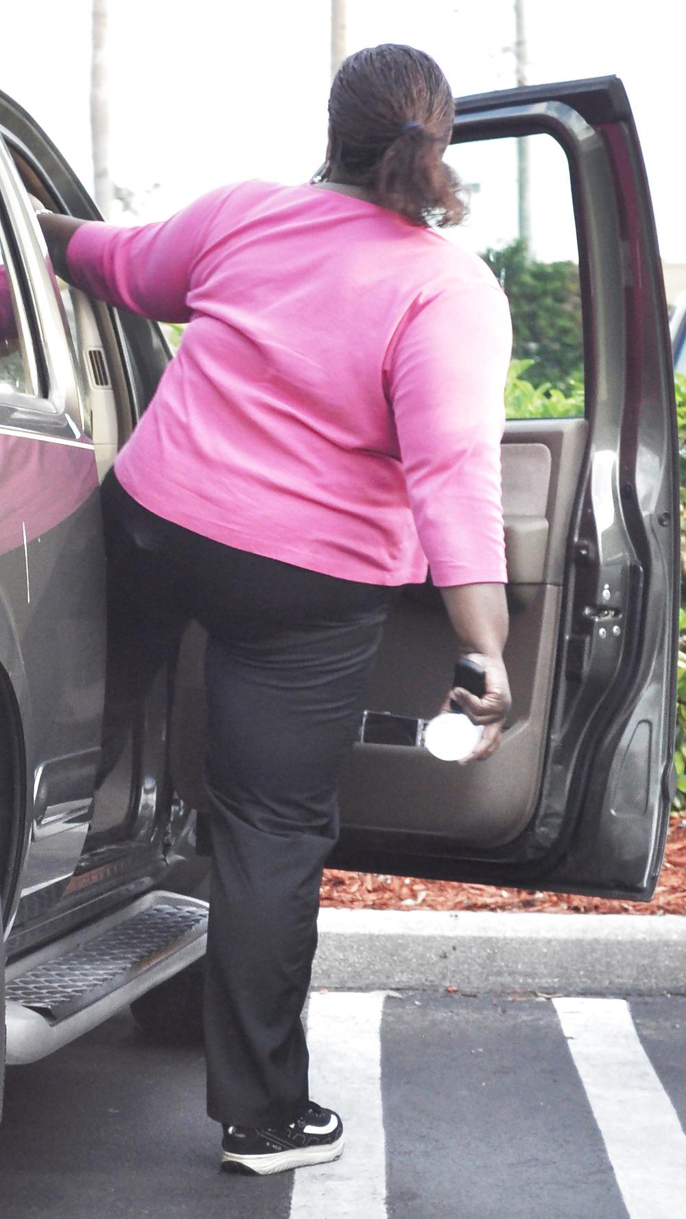 22P Fat Asses In Jeans - Public Creepin
