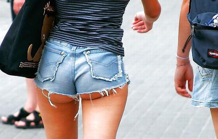 25P Cut off jeans white shopping mall sluts