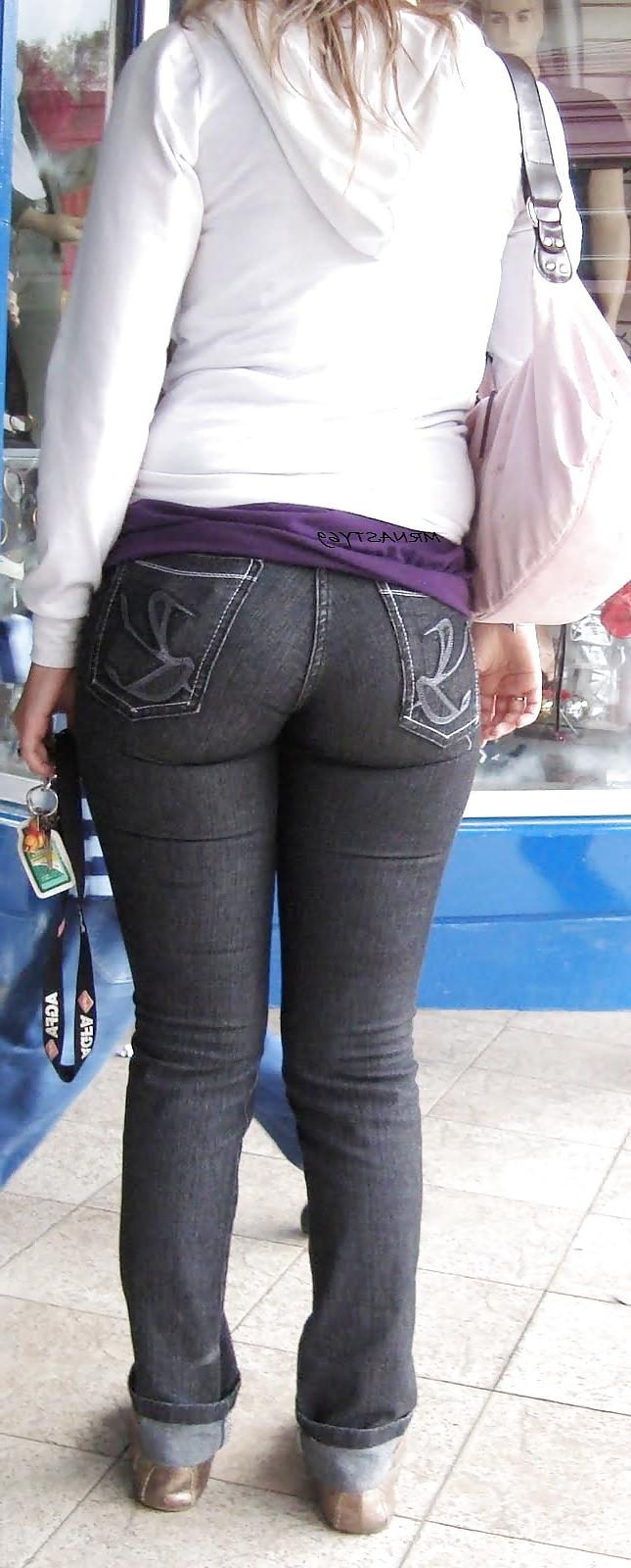 23P Wife In Tight Jeans #21