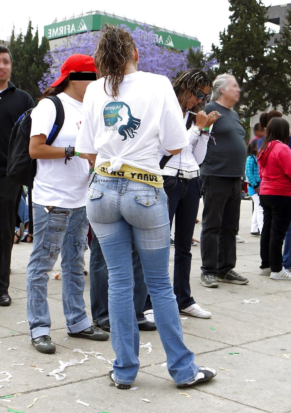 22P Wife In Tight Jeans #3