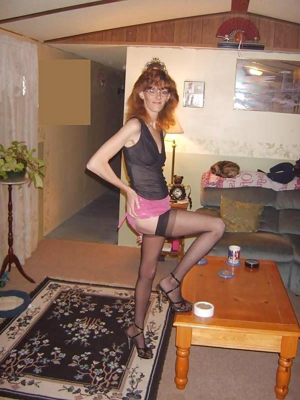 17P Small empty saggy tits.Kleine haengetittem
