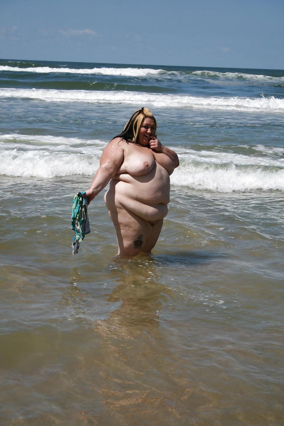 25P SEXY FAT AMATEUR GIRL
