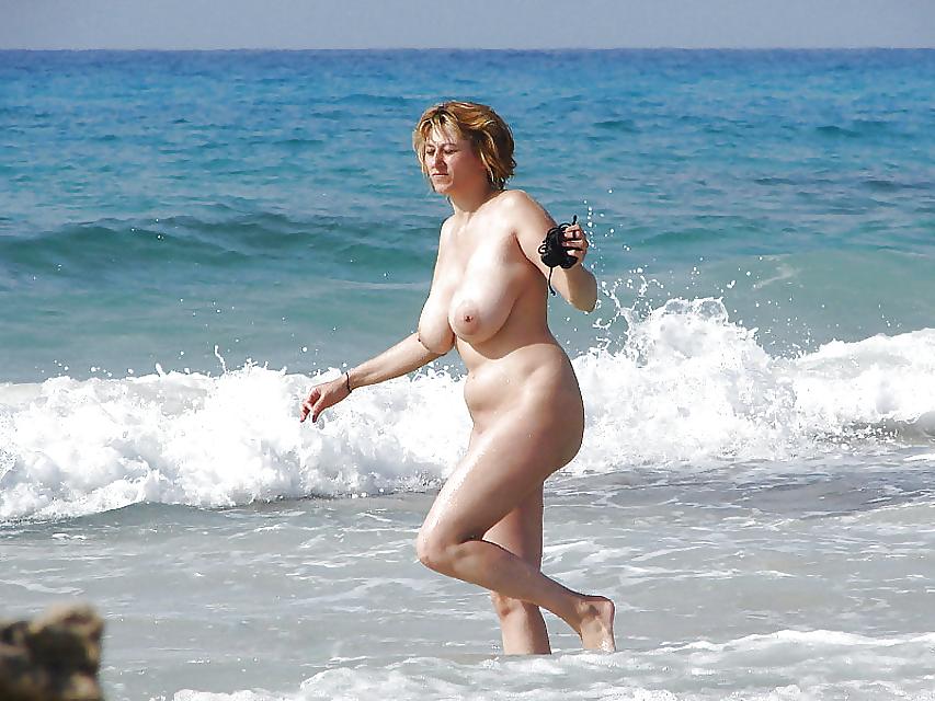 25P Moms Secret VacationVol. 2