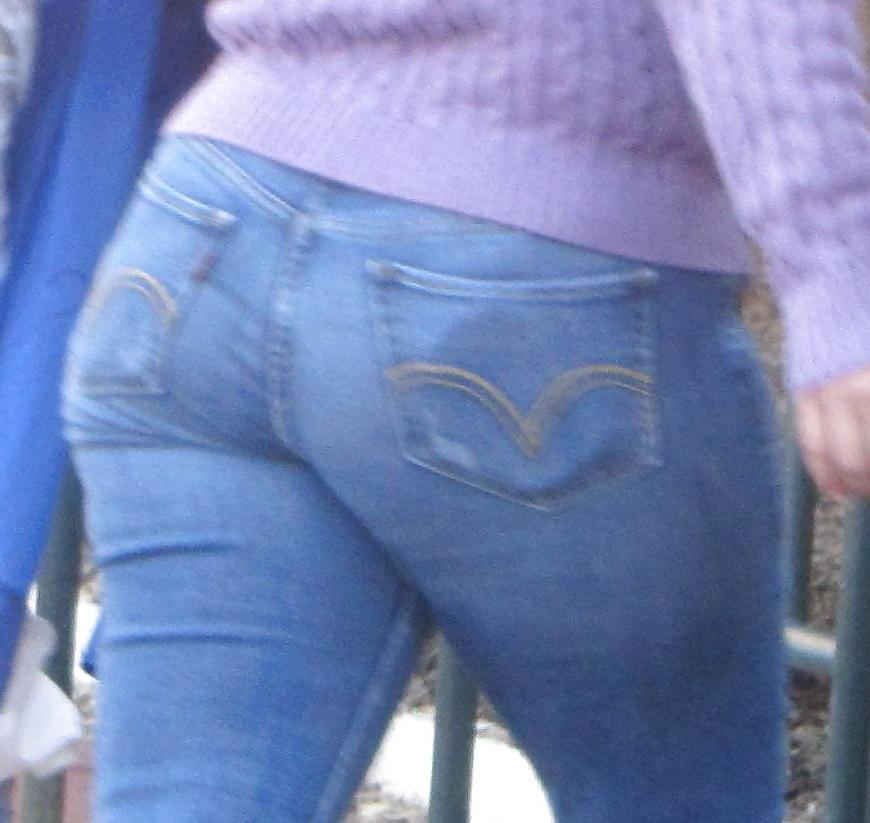 21P Great Asses In Tight Jeans # 3