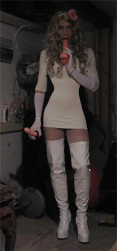 20P Mistress Foofoo is a bit of all white