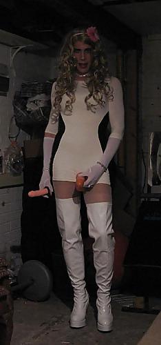 20P Mistress Foofoo is a bit of all white