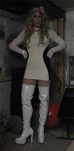 20P Mistress Foofoo is a bit of all white