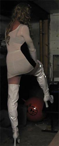 20P Mistress Foofoo is a bit of all white