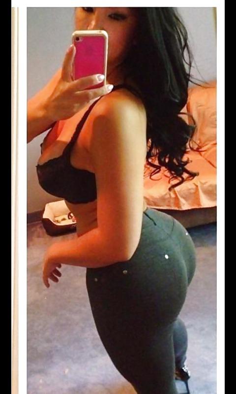 11P Thick latinas