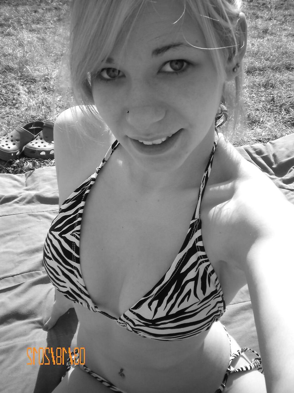 25P Some random naked girls pic's that i have jerk off too