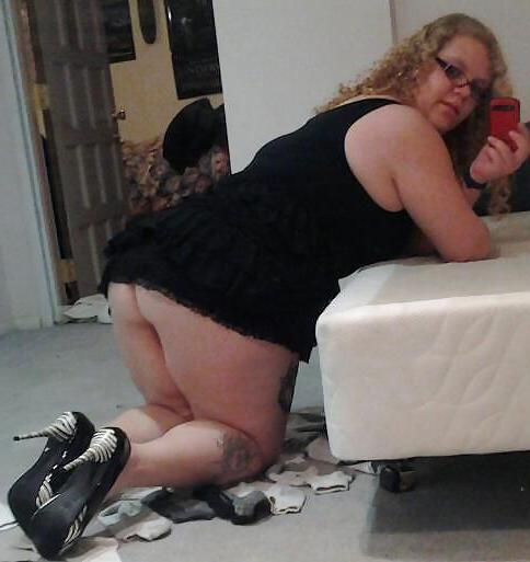 5P Thick White Girl 01