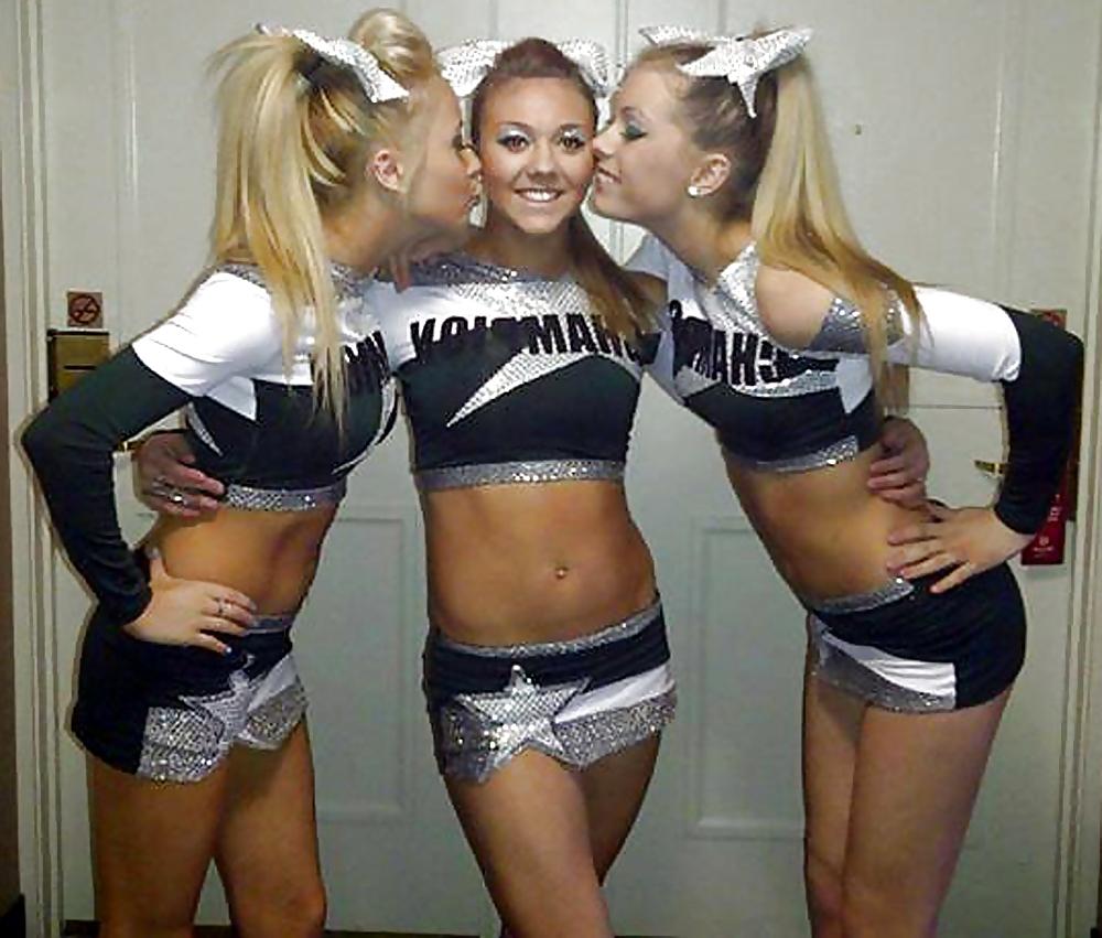 16P Sexy Cheerleaders & Dancers