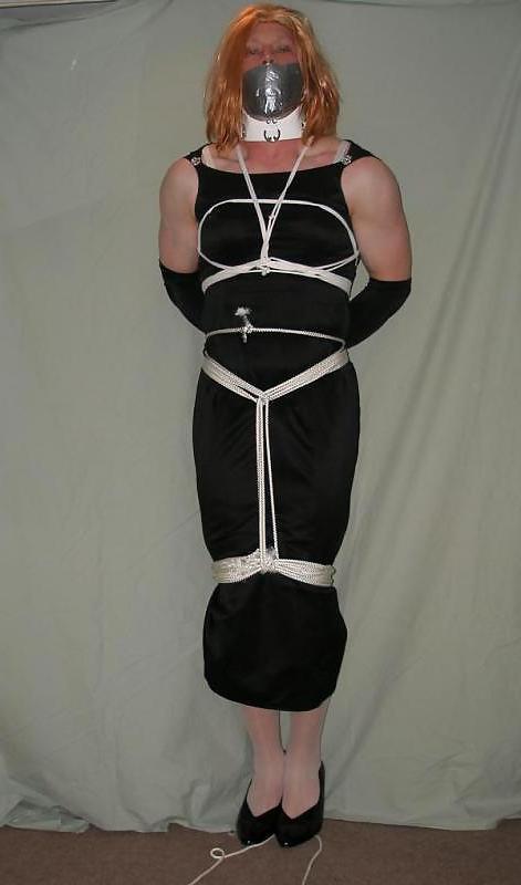 6P SEXY CD SLUT TIED UP