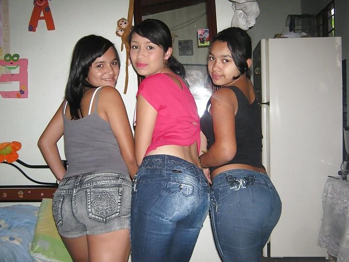 25P Queens in Jeans LVXVIII
