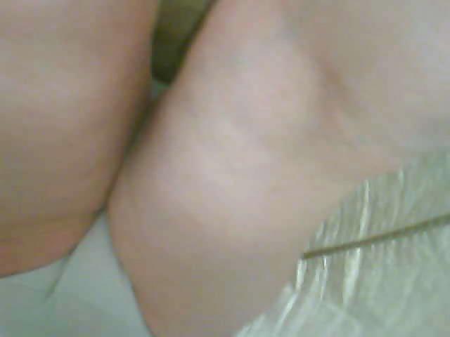 24P Vidcaps from Upskirt videos