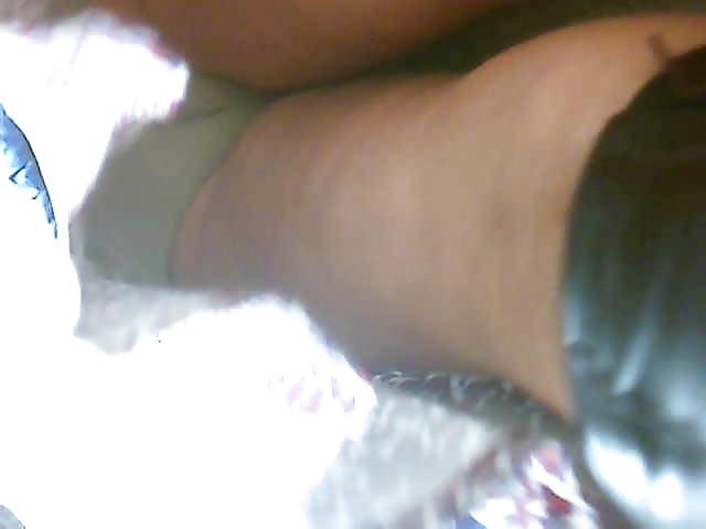 24P Vidcaps from Upskirt videos
