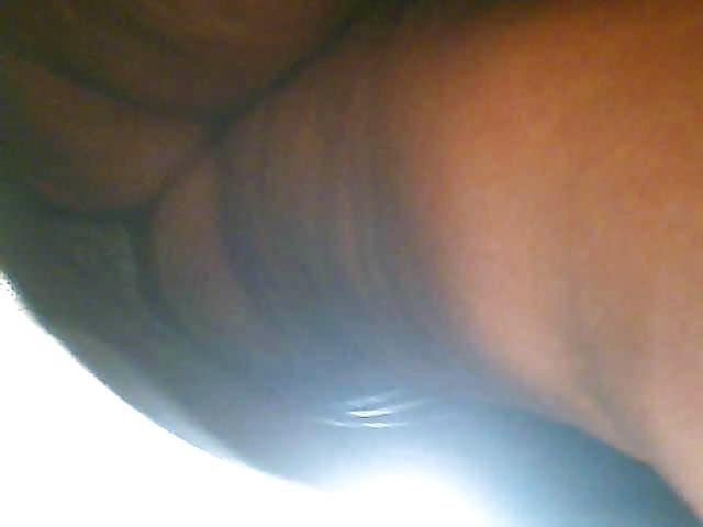 24P Vidcaps from Upskirt videos