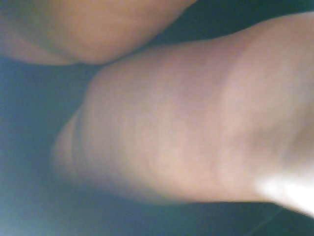 24P Vidcaps from Upskirt videos