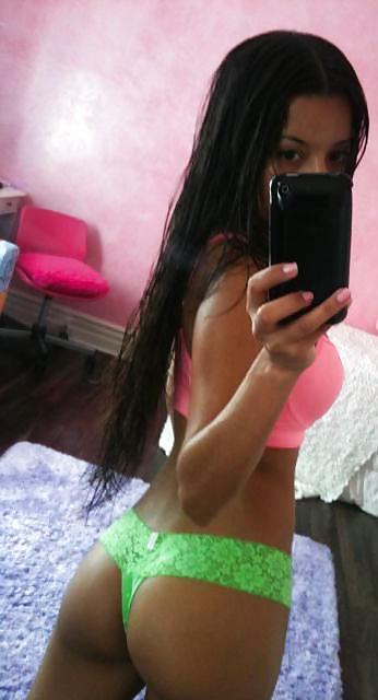 25P Self Pics Teens Young Girls Mirror Shots Ass