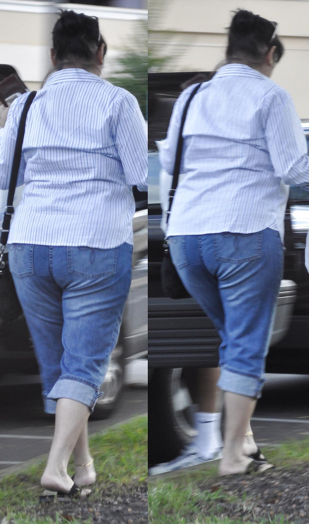 19P Fat Asses In Jeans - Public Creepin