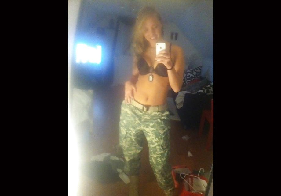 25P Real NEW Female Soldier Army Military and Girlfriends