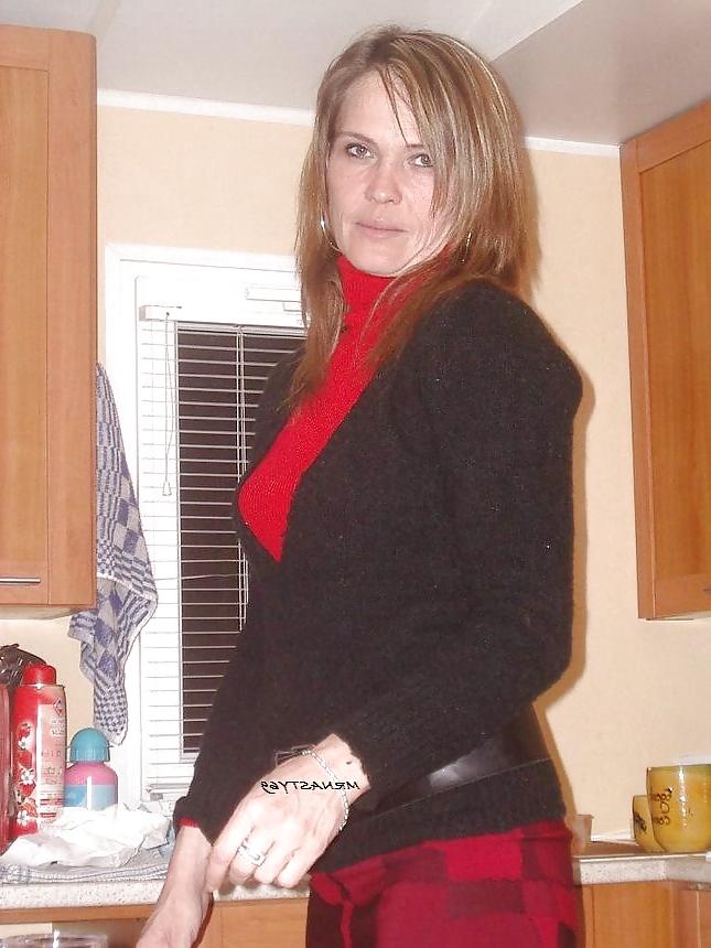 11P Mature Wife Getting Fucked