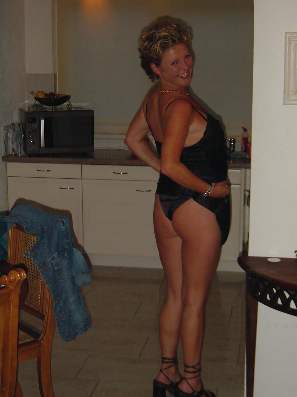 25P Short haired Mature enjoys Sex - N. C. 