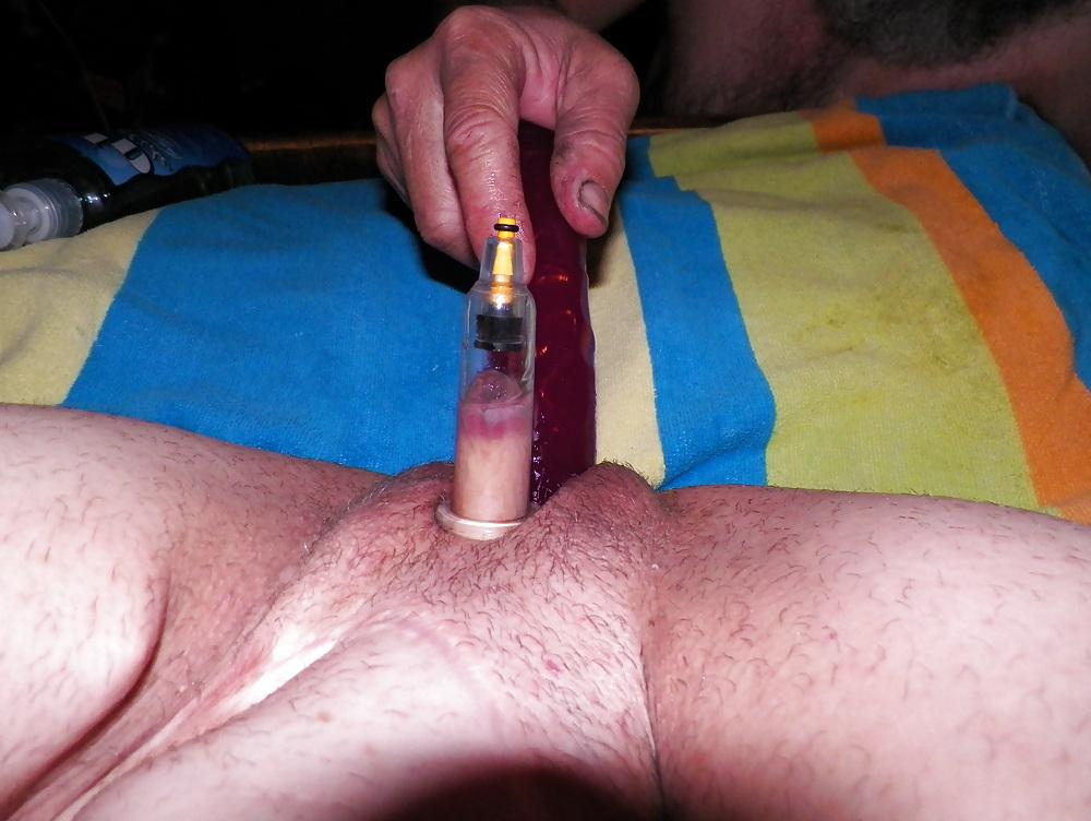 17P Pumped clit and dildo play