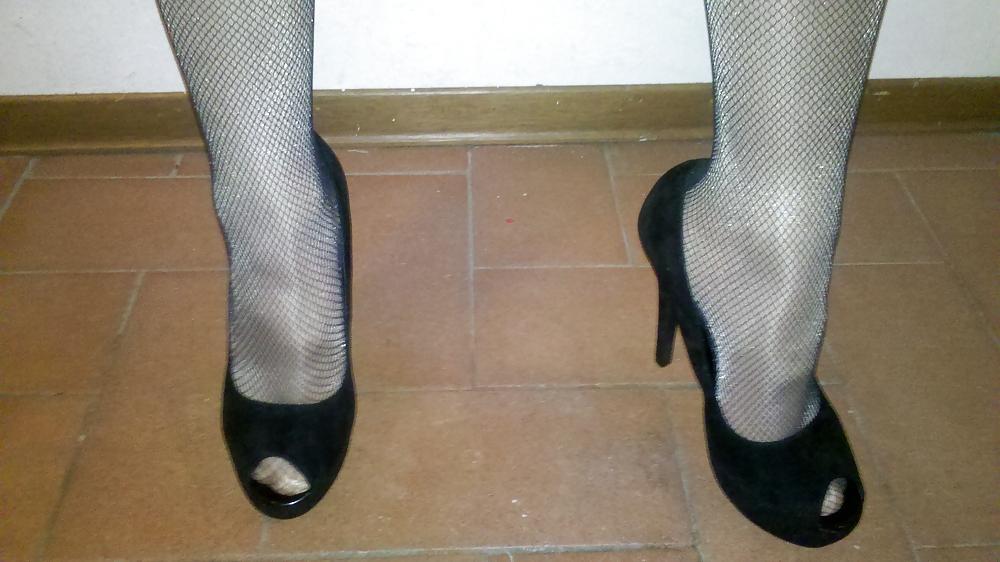 25P Miniskirt and new shoes