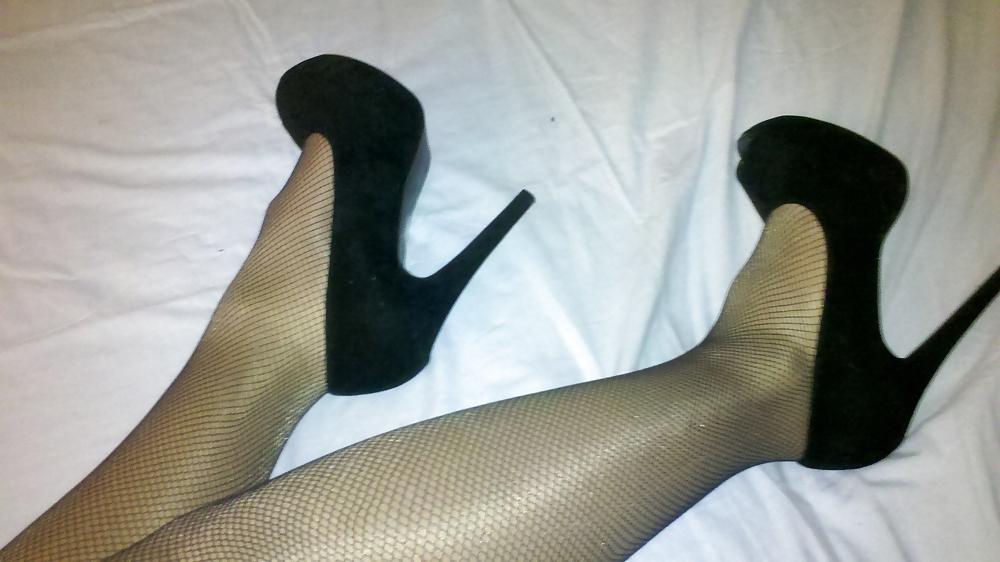 25P Miniskirt and new shoes