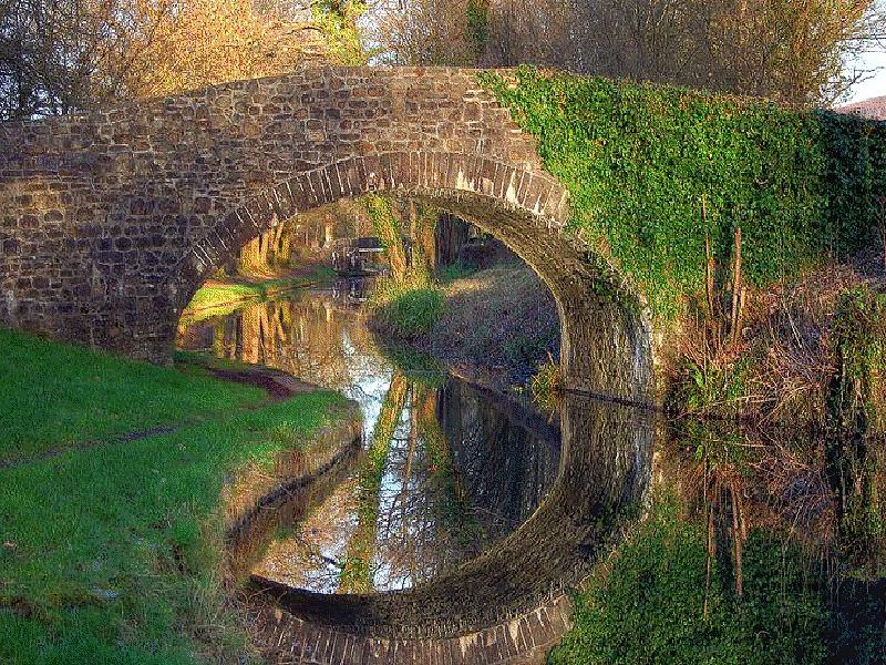22P Mirror in the water.