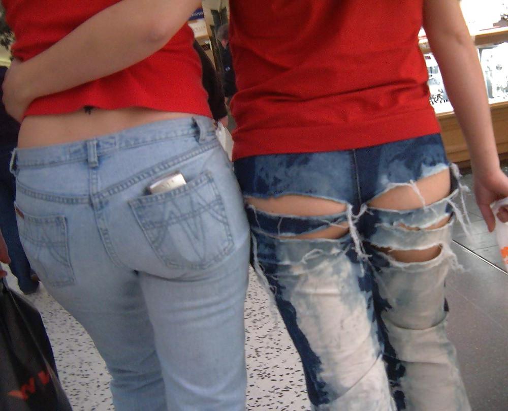 25P Queens in Jeans CLXXVII