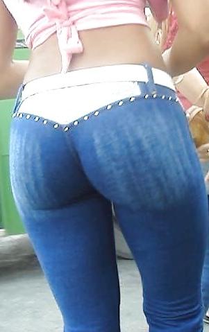 11P Jeans asses2